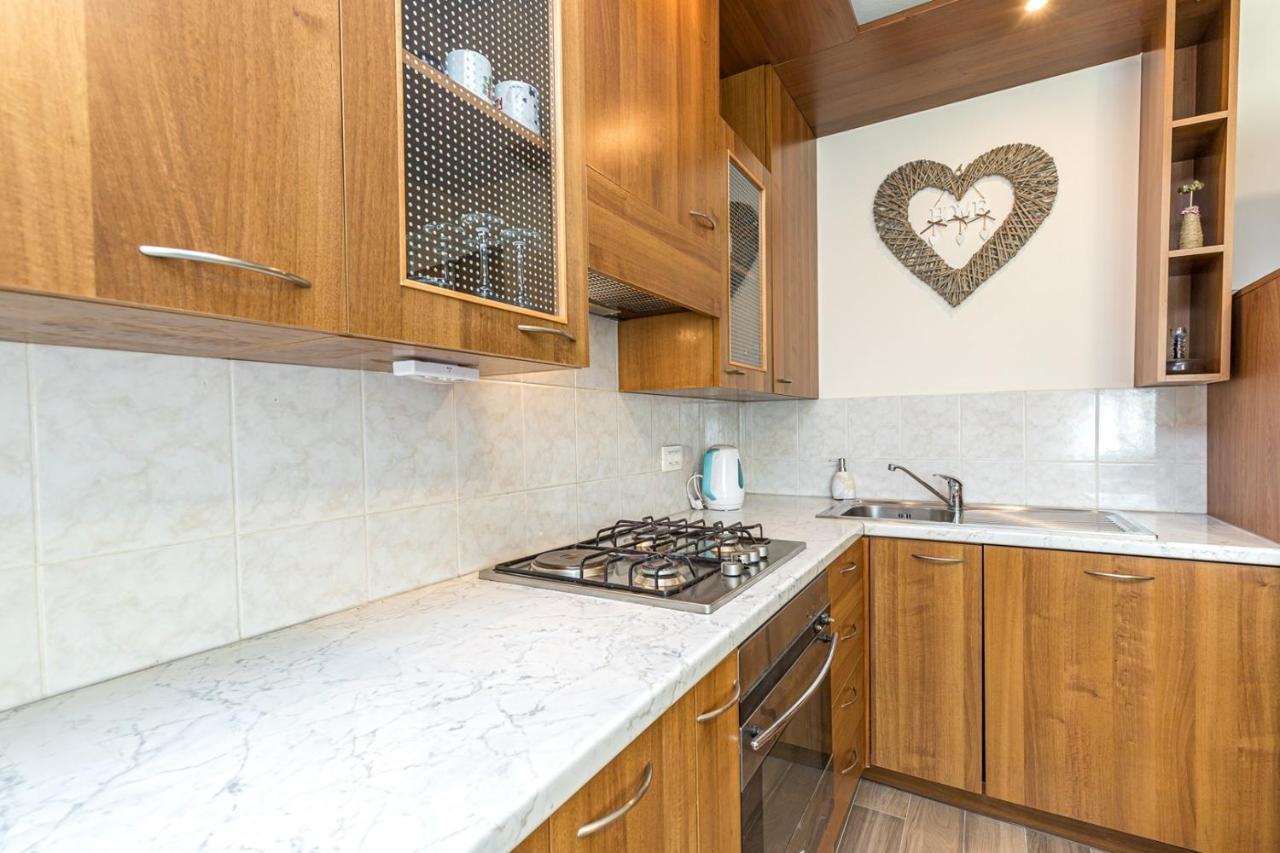 Apartment Flores Stari Pazin Exterior photo